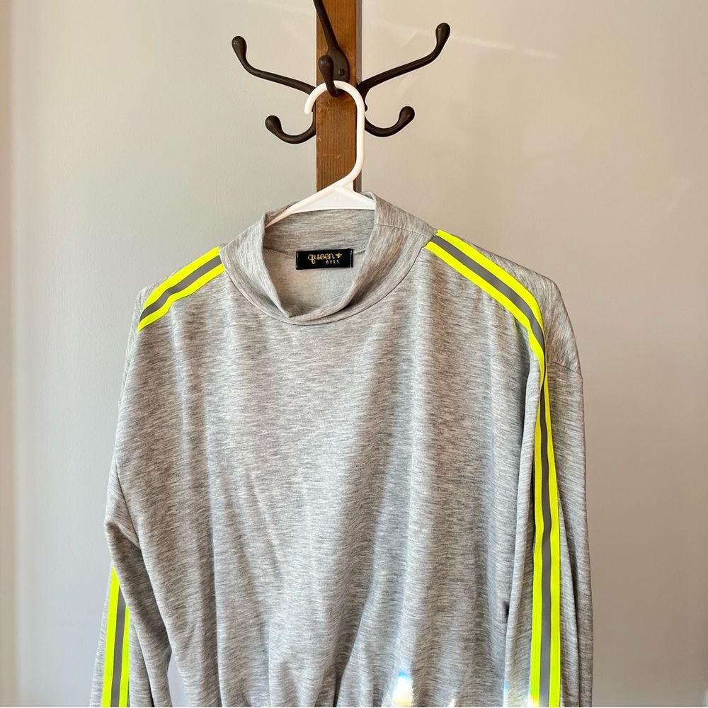 Cropped long sleeve